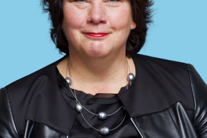 EU-kandidaat Agnes Jongerius bij 1 mei-viering in Vierhouten